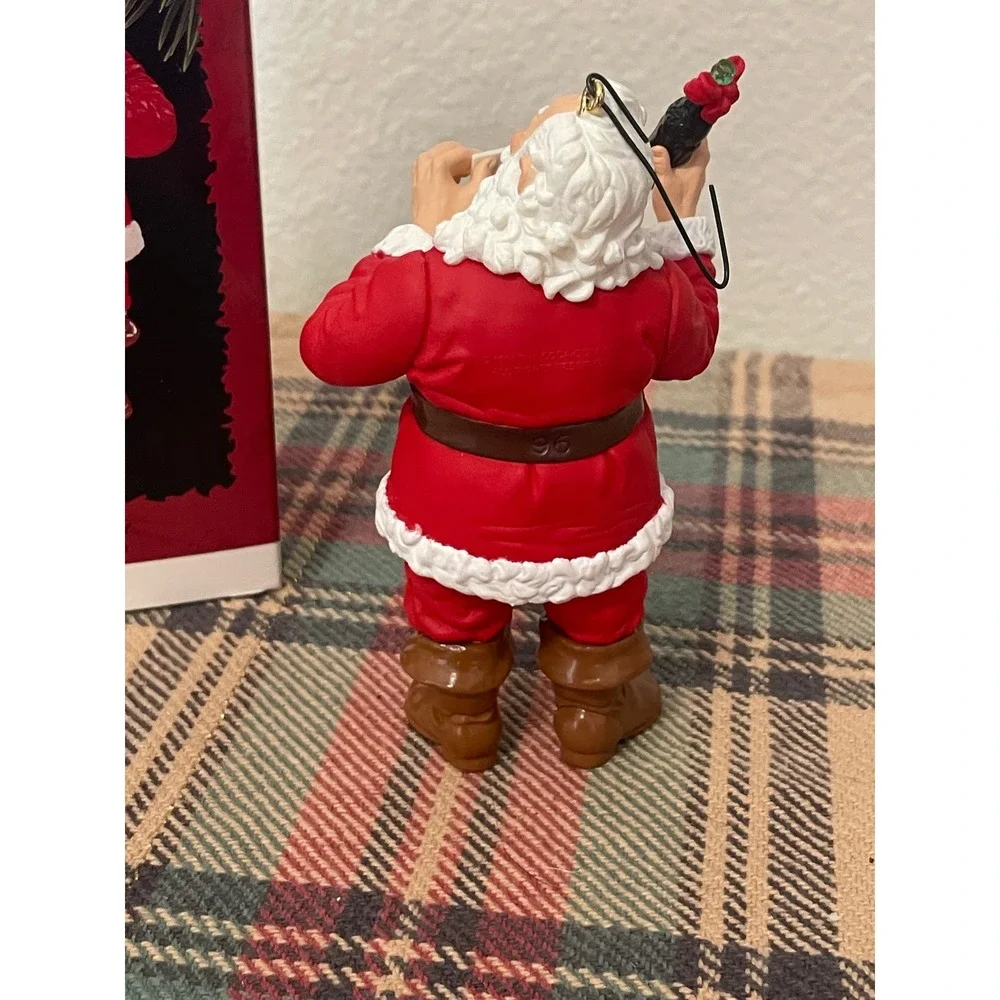 Hallmark ornament excellent